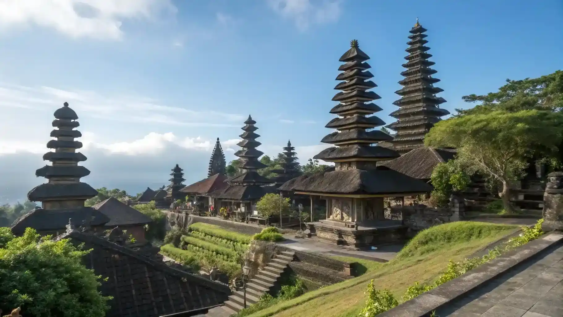 Pura Besakih Destinasi Wisata di Bali | Bali Premium Villa